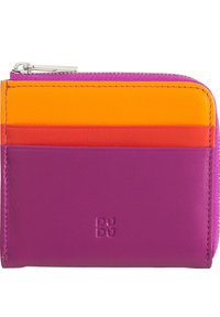 Cartera de cuero con cremallera, que presenta un diseño vibrante en bloques de color púrpura, naranja y rojo. Incluye ranuras para tarjetas y un sutil logotipo.