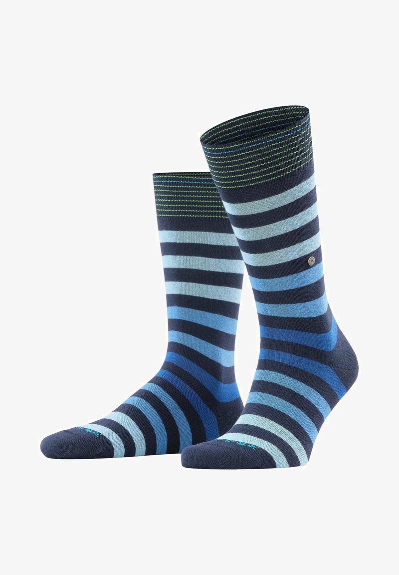 Chaussettes rayées présentant différentes nuances de bleu, y compris le marine, le bleu clair et le bleu sarcelle, avec un revers côtelé et un détail de logo.