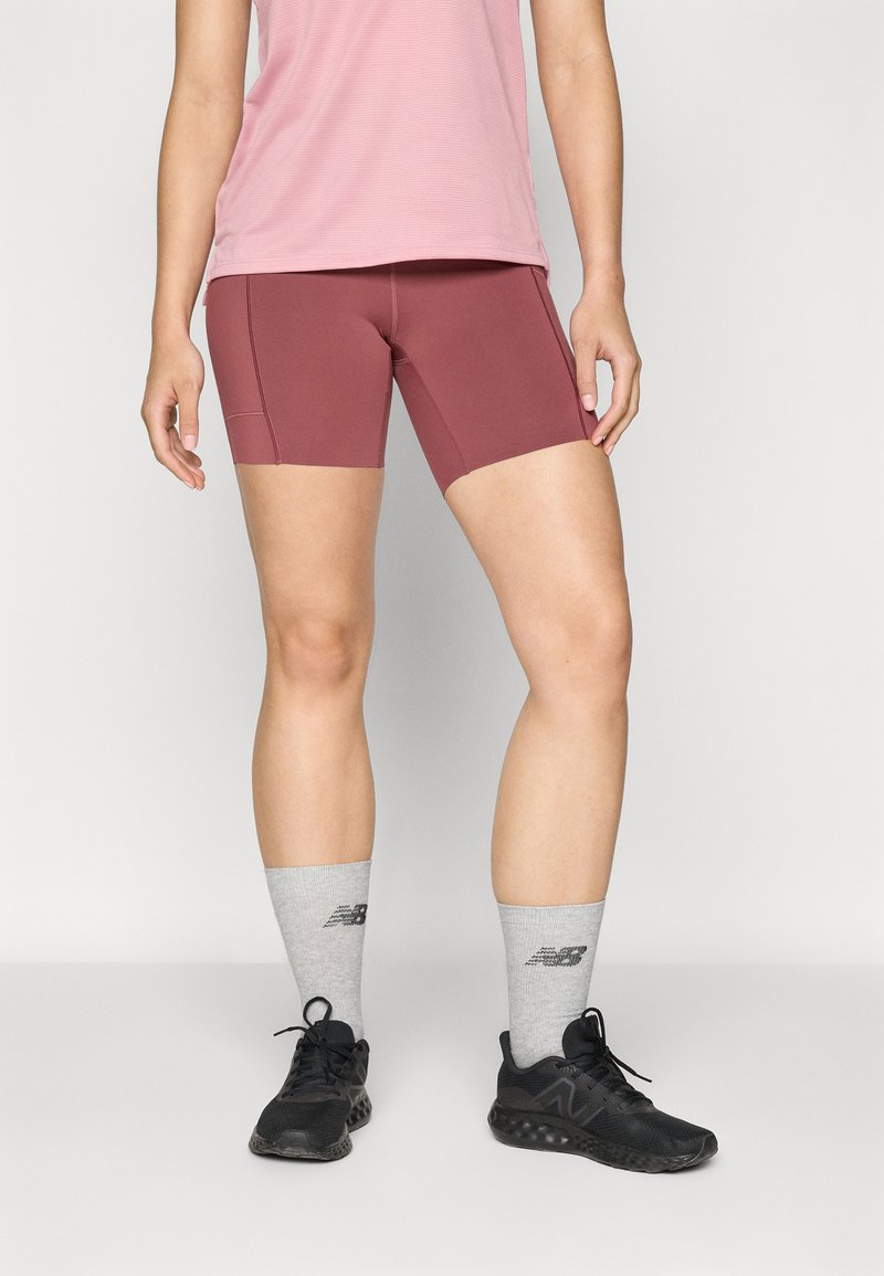 New Balance SLEEK POCKET HIGH RISE SHORT  - Legging court de running - washed burgundy