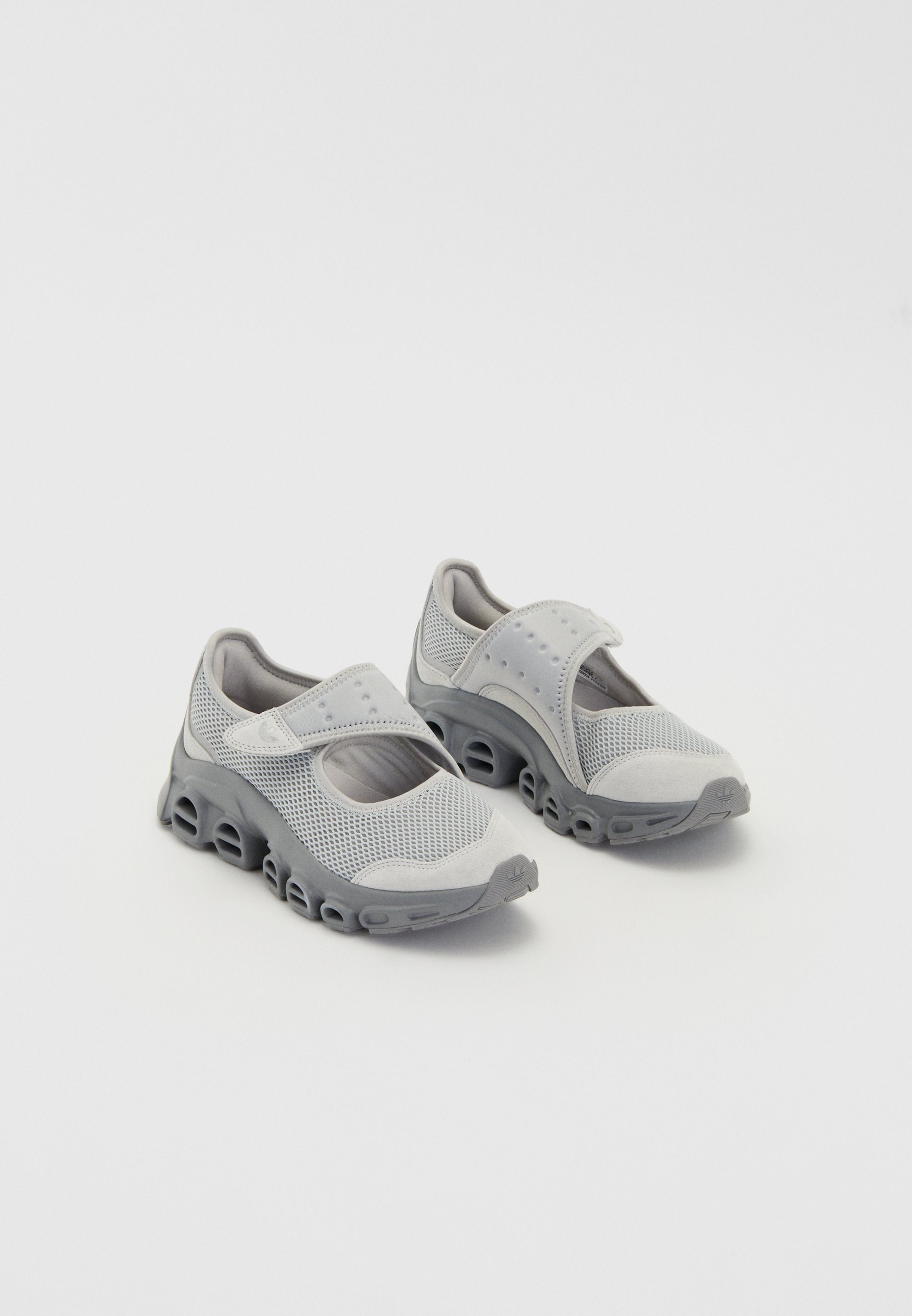 adidas Originals ADIFOM MEGAJANE - Tenisky - crystal white/grey two/crystal white