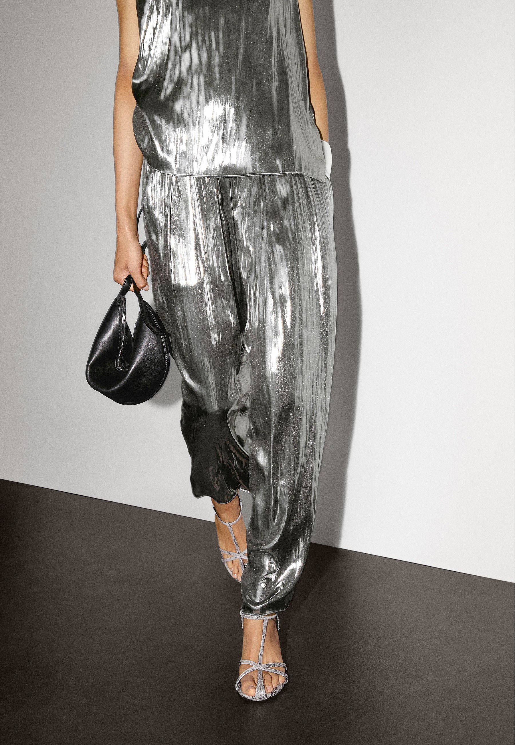 Massimo Dutti FLOWING METALLIC WITH GATHERED DETAIL Pantalon