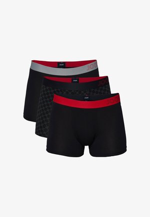 Zestaw trzech czarnych bokserek, z czerwonym i szarym elastycznym pasem w talii, jedna z wzorem o fakturze plastra miodu. Miękki materiał, dopasowany krój.