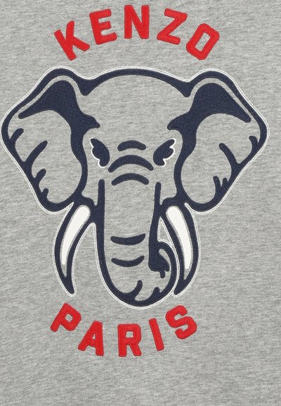Sweatshirt gris avec un grand éléphant brodé en bleu marine avec des accents blancs, et "KENZO" et "PARIS" en texte rouge en gras.