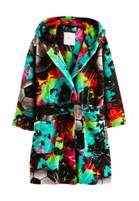 Fleece-Bademantel mit lebendigem, mehrfarbigem Fußballmotiv auf schwarzem Hintergrund, mit Kapuze, Bindegürtel und zwei vorderen Taschen.