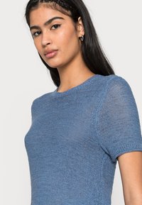 ONLY ONLSUNNY - T-shirt básica - moonlight blue