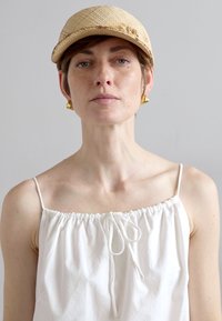 RUSLAN BAGINSKIY WHEAT SPIKES EMBELLISHED SUNBURNT VISOR - Cap - natural