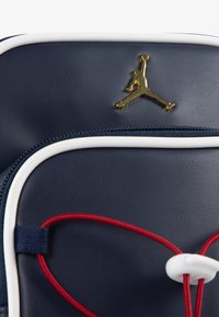 Jordan AJ FESTIVAL BAG  - Torba čez telo - midnight navy