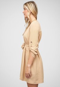 Cloud 5ive TURN-UP - Denné šaty - beige