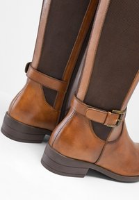 bonprix Stivali alti - brown