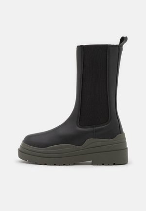 YOUR CHOICE CHELSEA BOOT - Botas de plataforma - black/dark green