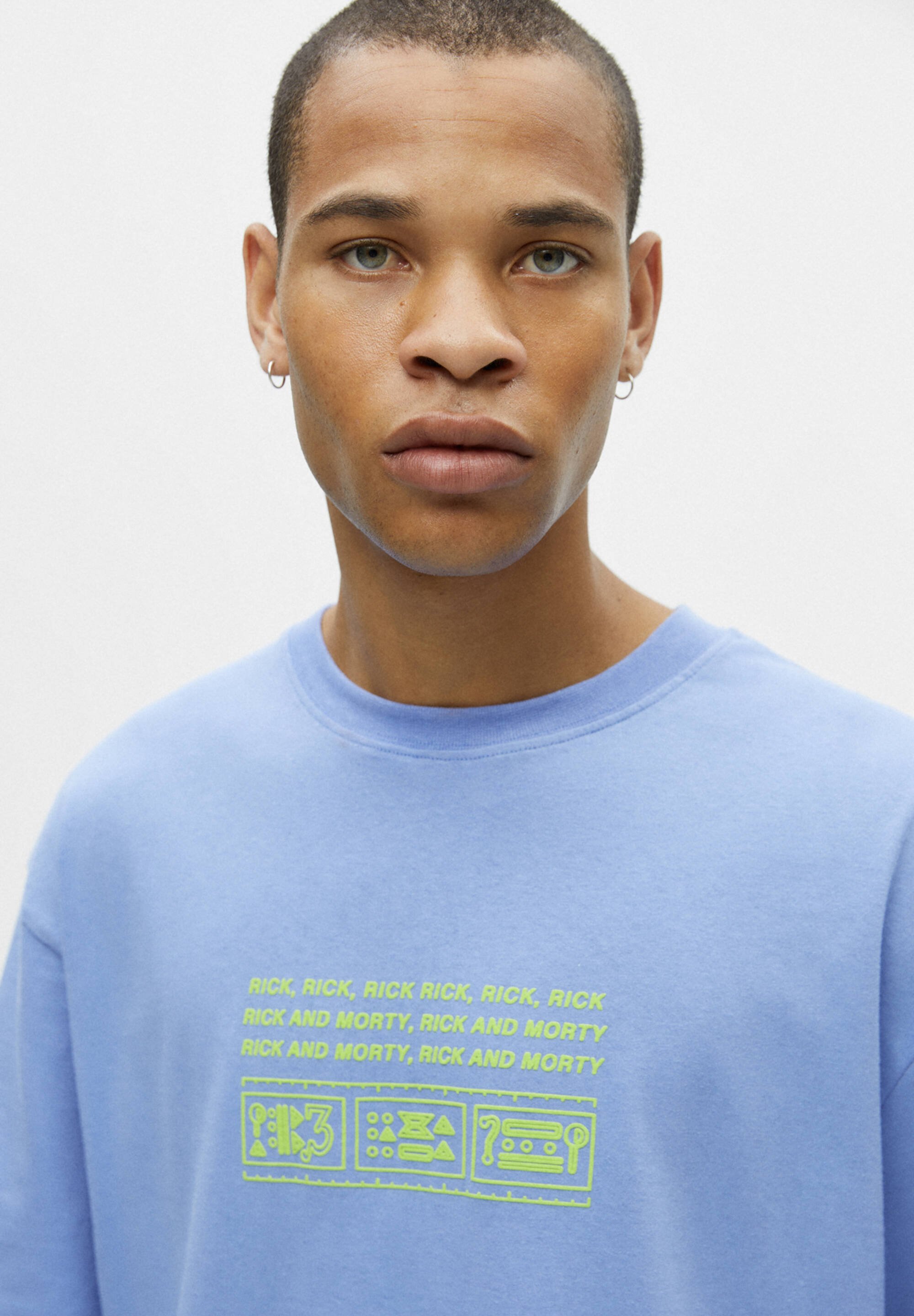 pull and bear t shirt rick and morty