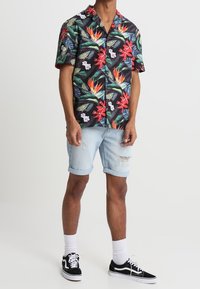 YOURTURN Short en jean - blue denim