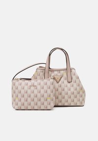 Rosa rutigt handväska-set med en större väska med handtag och en avtagbar pouches, båda med guldhardware och logotypdetaljer.