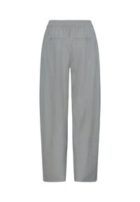 Lysegrå, tilspidsede bukser med elastisk linning, to baglommer og en blød, glat tekstur. Enkel design uden mønstre.