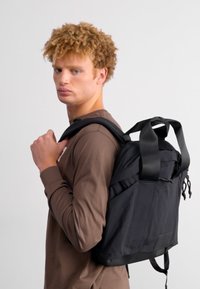 The North Face W NEVER STOP DAYPACK - Turistinė kuprinė - black