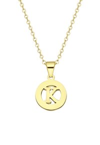 Gouden ketting met een ronde hanger met een gestileerde uitsparing van de letter 'K'. De ketting heeft een schakeldesign en is licht van gewicht.