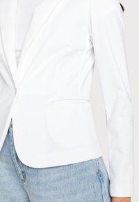 b.young RIZETTA BLAZER - Blazer - optical white