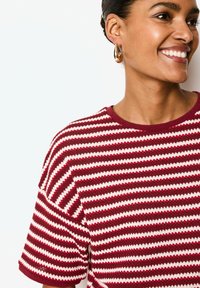 Next SHORT SLEEVE HEAVYWEIGHT - T-shirt med print - red and cream stripe