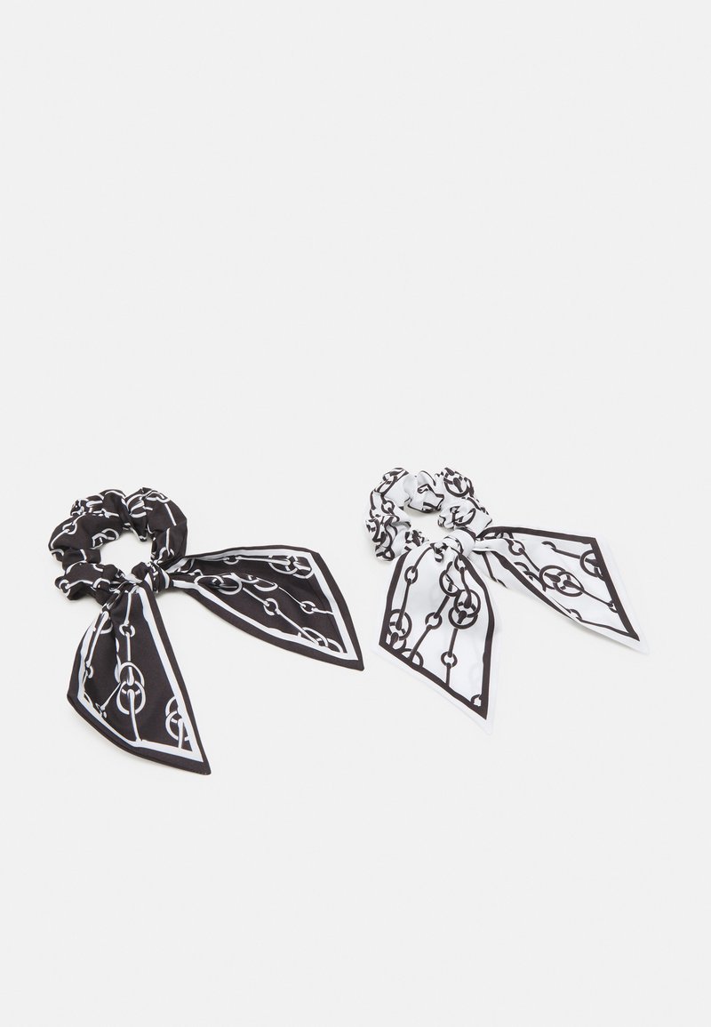 pieces-pclyna-2-pack-hiusasuste-cloud-dancer-black-valkoinen