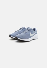 Nike Performance REVOLUTION 7 - Chaussures de running sur route - ashen slate/metallic silver/white/hyper royal/black
