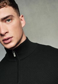Next ZIP NECK - Strickpullover - black