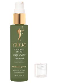 Bouteille rectangulaire de couleur vert foncé avec des accents dorés et une pompe blanche, étiquetée "Rahua Founder’s Blend Scalp & Hair Treatment", 38 ml. Comprend un capuchon transparent.