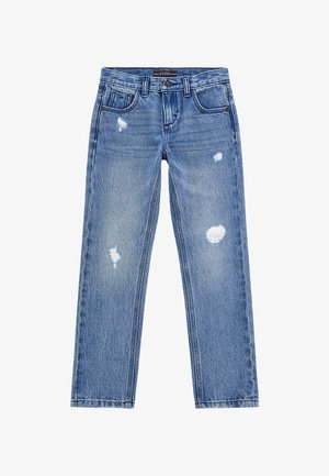 Vaqueros de mezclilla azul claro con corte recto, que presentan parches desgastados y detalles de descolorido. Diseño estándar de cinco bolsillos y trabillas para cinturón.