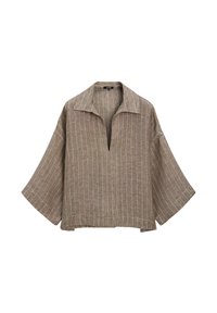 Brun linned blouse med løs pasform, brede ærmer og lodrette hvide striber. Har en spids krave og en V-udskæring.