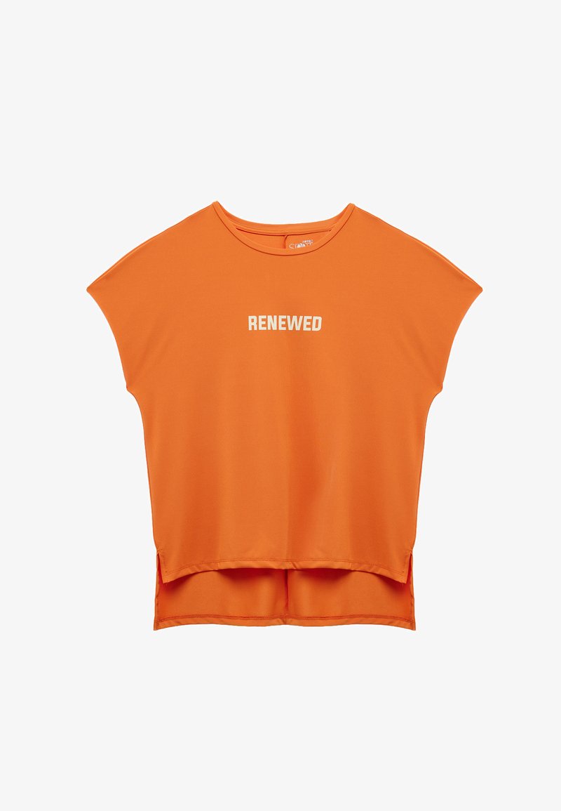 Camiseta corta de color naranja, hecha de una tela suave, con un diseño de hombros caídos y un dobladillo redondeado que presenta la palabra "RENOVADO" en texto blanco.