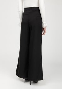 INFLUENCER Pantaloni - black