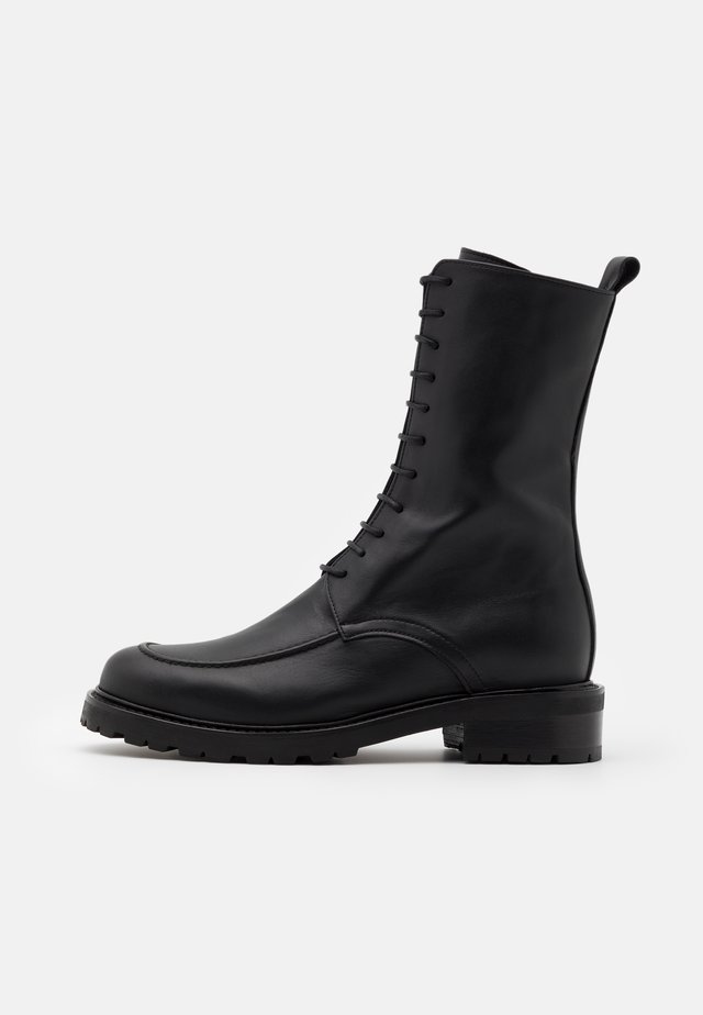 OPIQUE SUSTAINABLE - Snørestøvletter - doge black