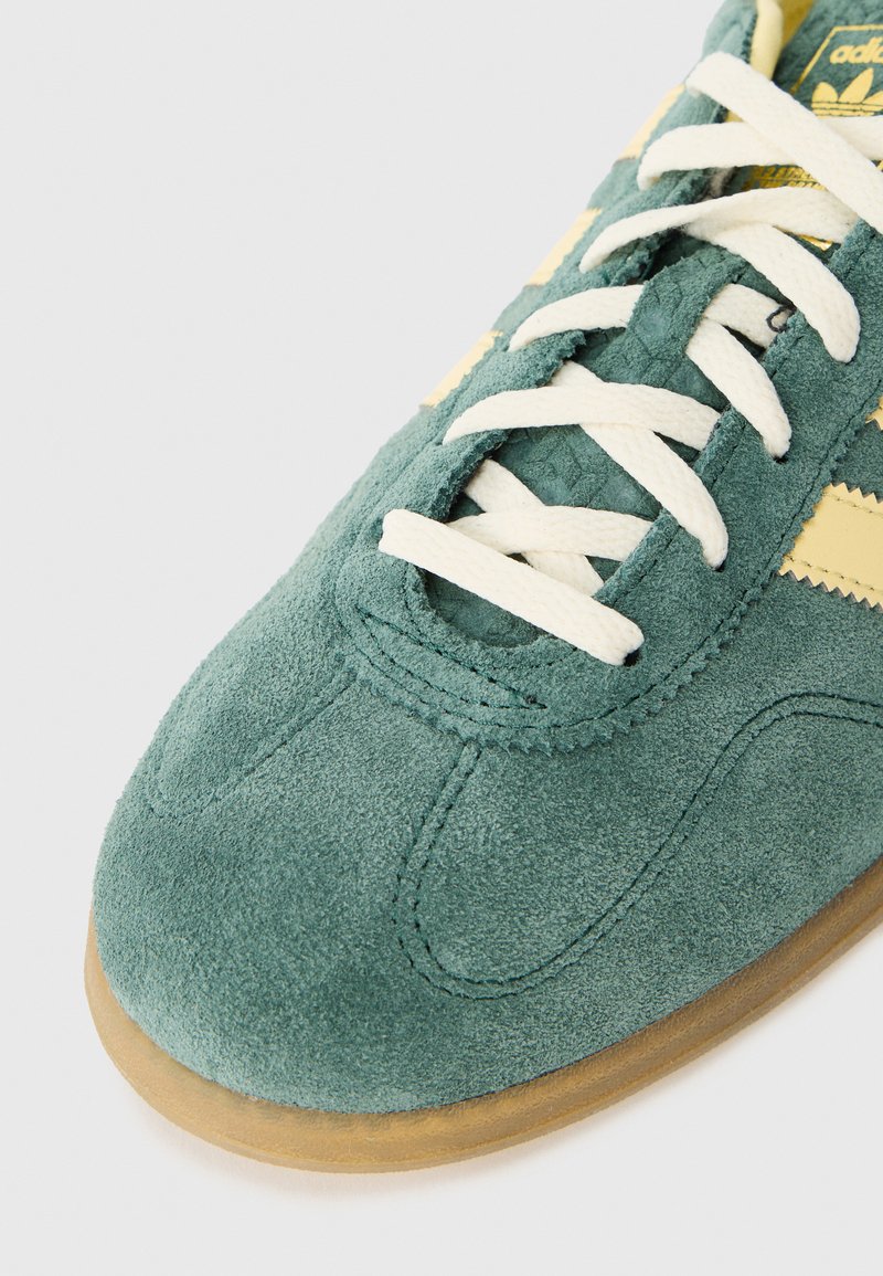 adidas gazelle silver green womens Tenis Adidas GAZELLE Mujer