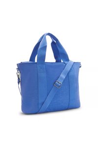 Borsa a tracolla blu con due manici superiori e una tracolla removibile. Realizzata in tessuto resistente, presenta una forma rettangolare semplice e una superficie liscia.