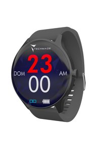 Orologio smartwatch nero con schermo touchscreen rotondo che mostra numeri rossi su uno sfondo blu scuro, dotato di un cinturino testurizzato e un indicatore di batteria visibile.