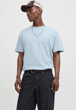 Jack & Jones, JORNORREBRO EMB TEE SS CREW NECK NOOS - Camiseta básica - skyway