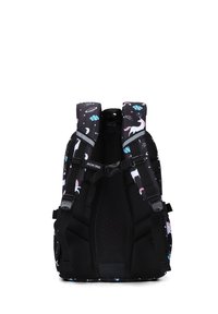 Zaino nero con motivo di unicorni e nuvole, schienale e spallacci imbottiti, fibbie regolabili e texture in rete per una maggiore traspirabilità.