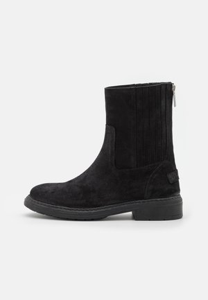 Classic ankle boots - black