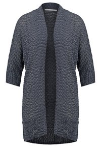 Cardigan ouvert en tricot gris foncé avec manches 3/4 et motif côtelé texturé partout.
