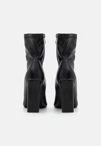 RAID Bottines à talons hauts - black