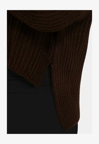 Non selezionato, brown