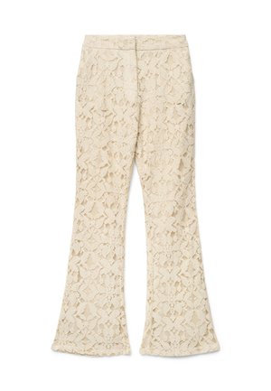 Pantalon en dentelle couleur crème avec un motif floral, une ceinture droite et des jambes légèrement évasées, présenté à plat sur un fond blanc.