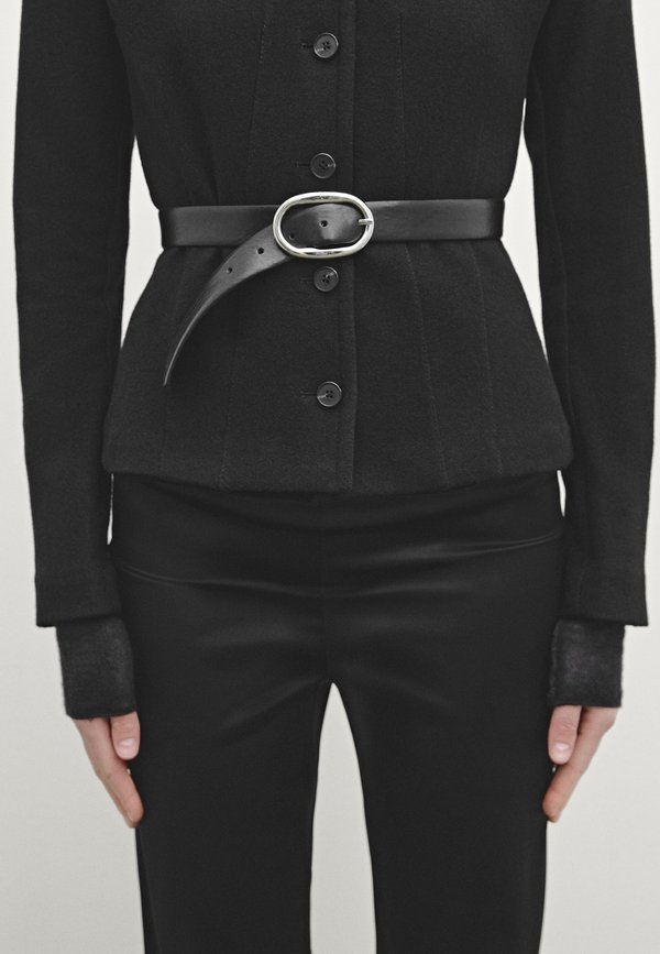 WITH OVAL BUCKLE - Gürtel