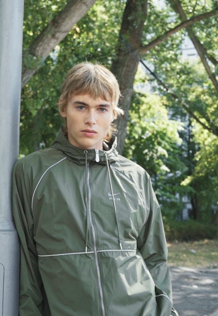 Nike Sportswear AIR - Leichte Jacke - medium olive/oliv - Zalando
