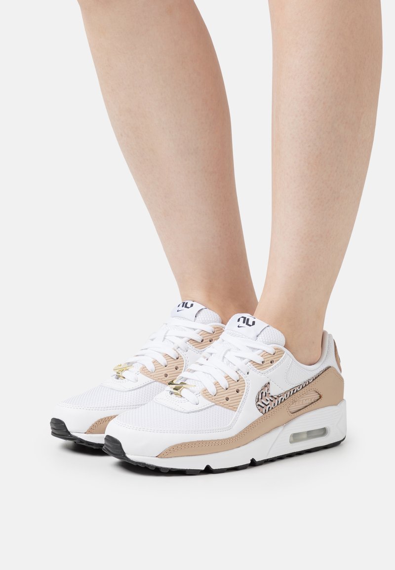 nike air max 90 summit white