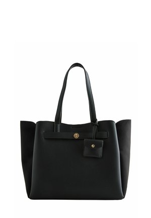 Schwarze strukturierte Tote-Tasche mit zwei Schulterriemen, einem goldenen Drehverschluss und einer kleinen angebrachten Tasche mit Druckknopf.