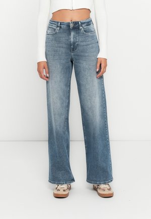Wide-leg denim jeans in light blue wash, featuring a high waist, subtle fading, and front pockets. Smooth texture with stitched seams.