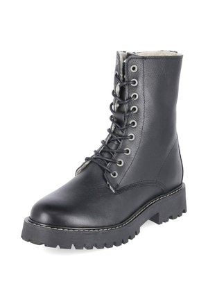 Schwarzer Leder-Schnür-Kampfstiefel mit dicker Gummisohle und weichem Innenfutter, schräg positioniert, um die Außenseite und vordere Details zu zeigen.