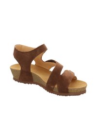 Braune Wildleder-Sandale mit mehreren ausgeschnittenen Riemen, einer keilförmigen Sohle mit strukturierter Oberfläche und einer gepolsterten Innensohle für Unterstützung.