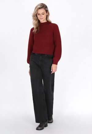 - Sweter