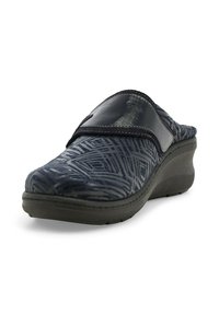Scarpa slip-on blu con tessuto a trama testurizzata e motivo geometrico, punta morbida e arrotondata, e suola in gomma imbottita per il massimo comfort.